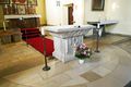 Der neue Altar aus dem Jahr 1991 der <!--LINK'" 0:18--> <a class="mw-selflink selflink">Mannhof</a>, 2020