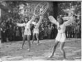 Tag der Arbeit 1937, die KdF-Betriebssportgruppe der Firma Schickedanz in der  heutigen <!--LINK'" 0:48--> bei einer sportlichen Vorführung