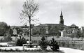 Blick über die künftige Nordspange / Kapellenstraße vermutlich vom heutigen Standort des Lindenhain, im Hintergrund die Kirche St. Michael, 1967