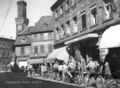 Schwabacher Straße 1, Personen hören eine Sondermeldung aus dem Führerhauptquartier, 1942