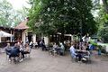 Das Stadtparkcafé im Stadtpark - Terrasse mit COVID-19-konformer Bestuhlung, Juli 2021