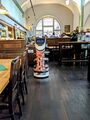 Im Grüner Brauhaus mit Service-Roboter "Mariechen", Juni 2024