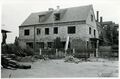 Rohbau des neuen Gebäudes Lange Straße 67 a für das Unternehmen Reifen-Reichel in der Langen Straße - im Hintergrund die Fabrik J. W. Höfler, 1953