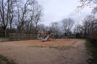 Spielplatz Stadtpark Bunkerterrasse Jan 2020.jpg