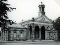 Die Aussegnungshalle auf dem Fürther Hauptfriedhof, Juli 1967