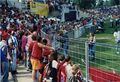 Die Fankurve der "Roten Teufel" im DFB-Pokalspiel SpVgg : Kaiserslautern (Ergebnis 1:0 für Fürth) im Ronhof, August 1996