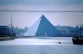 Hotel-Pyramide und Main-Donau-Kanal von der <!--LINK'" 0:70--> aus gesehen. 1990er Jahre