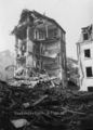 Aufnahme aus der Amalienstraße nach dem Luftangriff 8. auf 9. März 1943. Abschnitt zwischen <!--LINK'" 0:32--> und <!--LINK'" 0:33-->. Schwer beschädigte Nr. 45 samt Rückgebäude von der Hofseite aus. Heute Amalienstr. 45/47.Im Hintergrund zerstörte Ostseite von Nr. 41