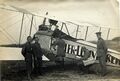 Flugzeug der Fa. Rumpler-Luftverkehr auf dem Flugplatz in Atzenhof, ca. 1920