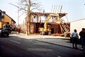 Abriss des Flohrer-Stodels, Gebäude Nr. 471, an der Vacher Straße, im Hintergrund das alte Rathaus in der Amtsgasse 2, Februar 1994