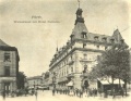 Rechts im Bild das <b>Hotel National</b> - späteres <!--LINK'" 0:76--> an der <a class="mw-selflink selflink">Rudolf-Breitscheid-Straße</a>, damals noch <i><!--LINK'" 0:77--></i> genannt.