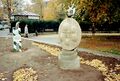 Das Hiroshima-Mahnmal am Bahnhofplatz, September 1994