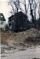 Baumaßnahmen und Erdbewegungen im ehem. <a class="mw-selflink selflink">Grüner Park</a> zur <!--LINK'" 0:26--> hin im Februar 1988. Bildmitte alte Villa <!--LINK'" 0:27-->.