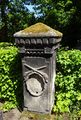 Einer der wenigen umgesetzten Grabsteine aus dem alten Friedhof an der Nürnberger Straße, heute <!--LINK'" 0:42-->, Mai 2020