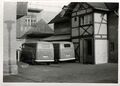 Fahrzeugflotte der Firma Reifen-Reichel in der Langen Straße, 1955