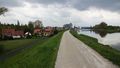 2015: Blick vom <a class="mw-selflink selflink">Main-Donau-Kanal</a> Weg auf die letzten Häuser der  110-118 und den 