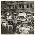 Erntedankfestzug in der Schwabacher Straße, 1961