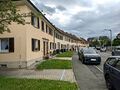 Blick in die Albrechtstraße, links die Häuser 9 bis 35, Juli 2024