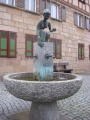 Der Brestlasbrunnen am Cadolzburger Marktplatz von <!--LINK'" 0:18-->