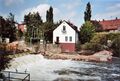 Bauarbeiten an der Stau- und Triebwerksanlage mit Maschinenhaus als letztes Bauteil der Foerstermühle, links die <!--LINK'" 0:62--> Residenz, rechts Gebäude <!--LINK'" 0:63--> im September 2007