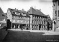 Das ehem. Gebäude Königstraße 44, nebst dem ehem. Geleitshaus vor dem Abriss, ca. 1930