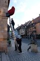 Enthüllung der Replik des Goldenen Schwans an der Gaststätte am Marktplatz, Nov. 2019