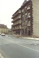 Abriss der Wohngebäude an der Uferstraße, heute begrünter Abhang vor der <!--LINK'" 0:3-->. Im Hintergrund Königstr. 1