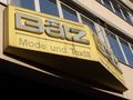 Firmenschild des ehemaligen Modehaus Bätz in der Gebhardtstraße (2007)