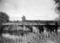 Heubrücke mit Fussvolk im Jahr 1935