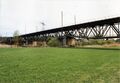 früherer Anblick der [[Regnitztalbrücke]] noch ohne Betonvorbau der S-Bahn Brücke und [[Bremerstaller Brücke]] für Fußgänger und Radler im April 1998