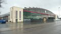 2010: südl. ehemaliger Hangar am früheren  Bj. ca. 1935 jetzt modern umgebauter Firmensitz im 