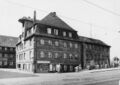 Büttnerei Hans Steger und Bäckerei Ludwig Fleischmann in den ehemaligen Häusern Königstraße 2 und 4, 1963