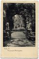 Ansichtskarte vom Eingang zum Klostergarten im <a class="mw-selflink selflink">Stadtpark</a>. Die beiden Löwen wurden 1911 von <!--LINK'" 0:44--> gestiftet, gel. 1939