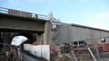 2013: Regnitztalbrücke Stadeln mit neuen Brückenanbau im Vordergrund für die <!--LINK'" 0:88-->, Detail Widerlager östliche Seite