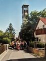 Abmarsch der Vereine beim 40-jährigen Gründungsfest des Heimat- und Trachtenvereins in Stadeln, 2005