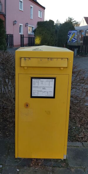 Briefkasten Kronacher Straße 19.jpg