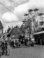 Schausteller in der ehem. Mohrenstraße während der Kärwa, 1934