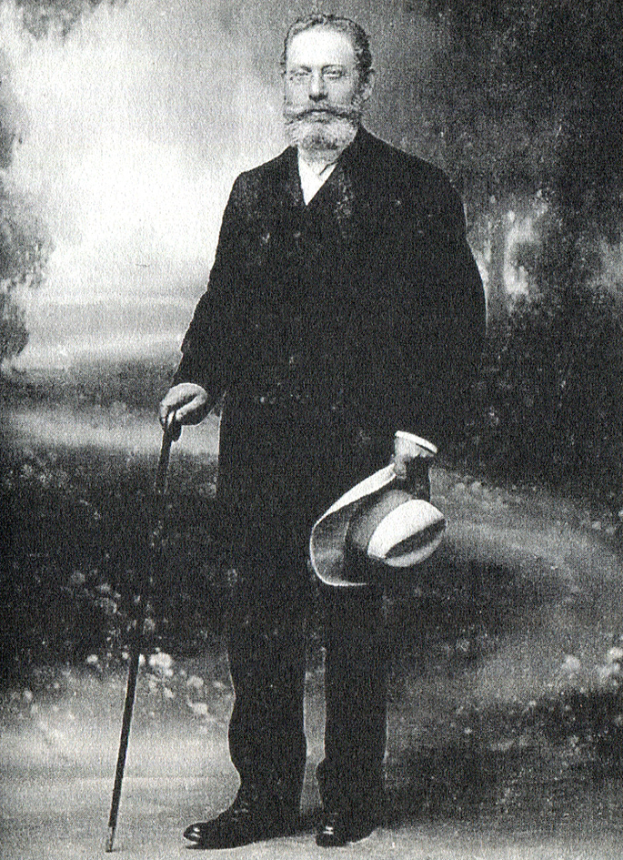 David Kissinger 1900.jpg