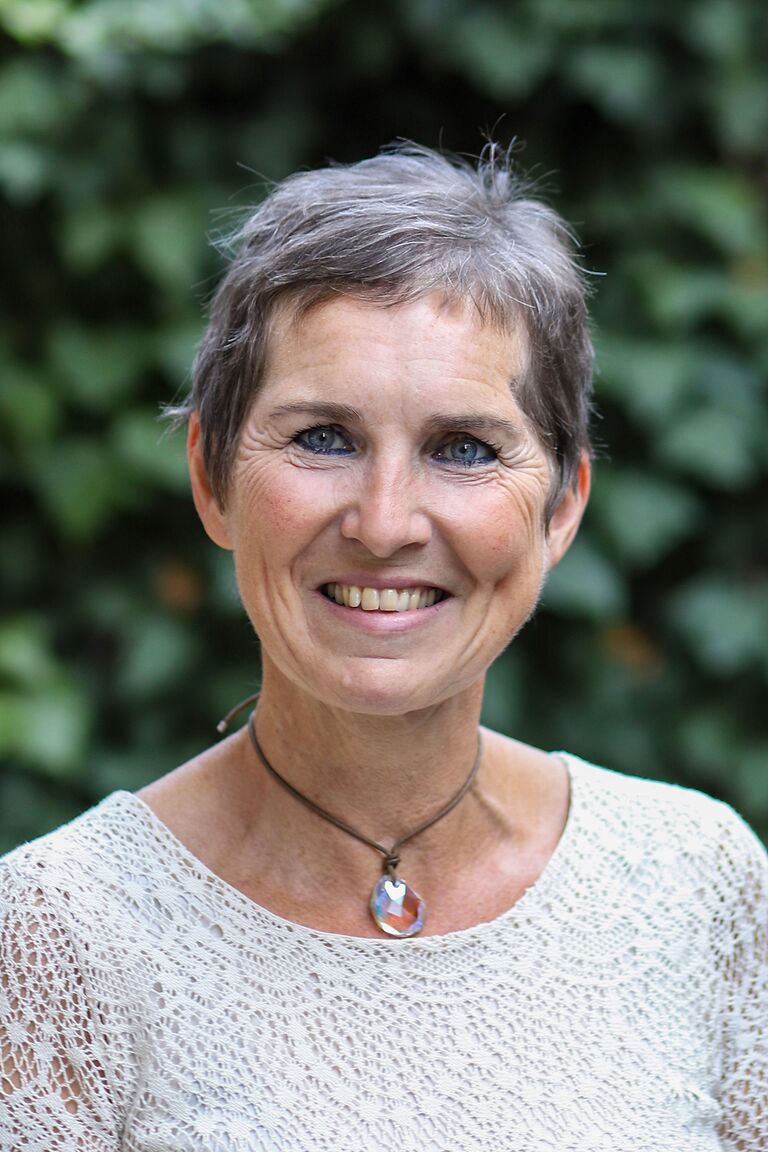 Caroline Peters 2020.jpg