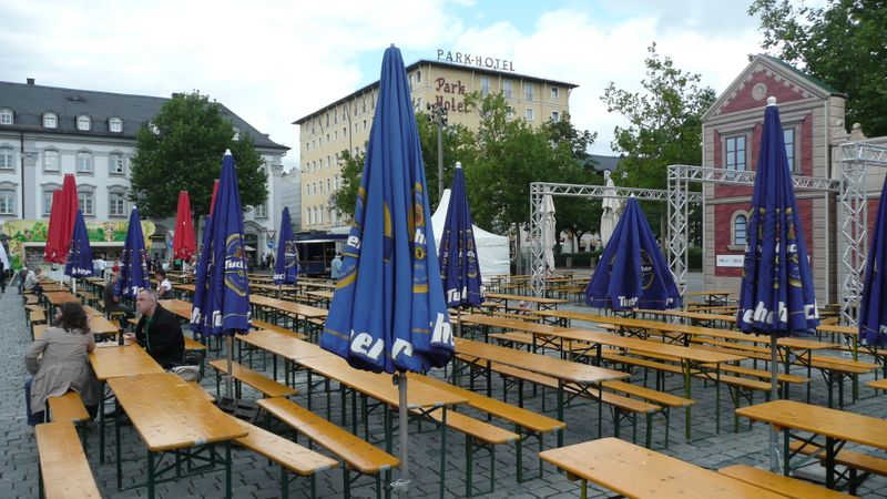 Datei:Ludwigsbahnhof 2010.4.jpeg