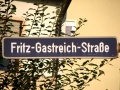 Straßenschild Fritz-Gastreich-Straße <span class="smw-highlighter" data-type="8" data-state="inline" data-title="Hinweis" title="Urheber: BaringelLizenz: CC BY-SA 3.0"><span class="smwtticon note"></span><span class="smwttcontent">Urheber: <!--LINK'" 2:270--><br><br><br>Lizenz: CC BY-SA 3.0</span></span>