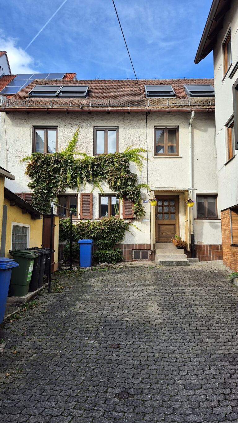 Synagoge Unterfarrnbach heute nah.jpeg