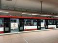 Testfahrt der neuen U-Bahn, hier U-Bahnhof Stadthalle, Mrz. 2020 <span class="smw-highlighter" data-type="8" data-state="inline" data-title="Hinweis" title="Urheber: Kamran SalimiLizenz: CC BY-SA 3.0"><span class="smwtticon note"></span><span class="smwttcontent">Urheber: <!--LINK'" 0:36--><br><br>Lizenz: CC BY-SA 3.0</span></span>