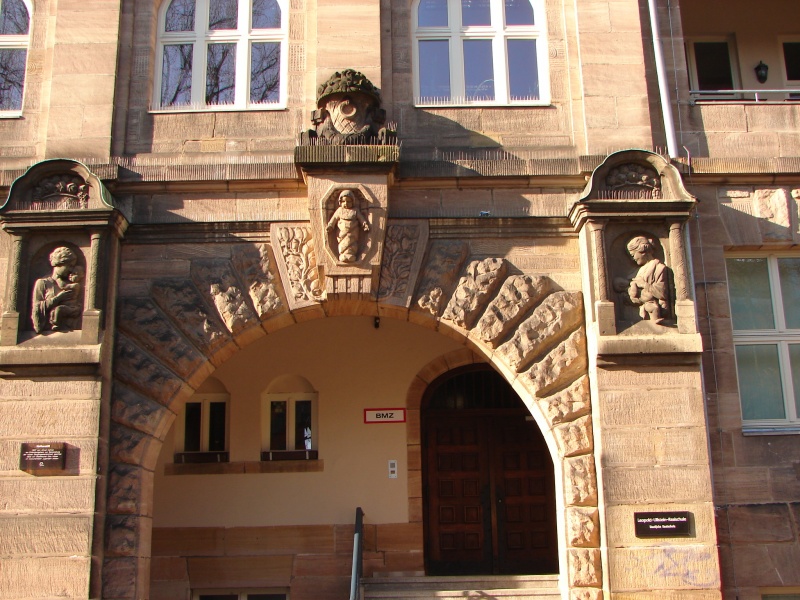 Datei:Nathanstift Eingang.JPG