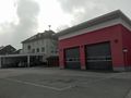 Fahrzeughalle der Freiwilligen Feuerwehr Stadeln am Festplatz, 2019; im Hintergrund die Amtsstelle ... <span class="smw-highlighter" data-type="8" data-state="inline" data-title="Hinweis" title="Fahrzeughalle der Freiwilligen Feuerwehr Stadeln am Festplatz, 2019; im Hintergrund die Amtsstelle NordUrheber: Web TrefoilLizenz: CC BY-SA 3.0"><span class="smwtticon note"></span><span class="smwttcontent">Fahrzeughalle der Freiwilligen Feuerwehr Stadeln am Festplatz, 2019; im Hintergrund die Amtsstelle Nord<br>Urheber: <!--LINK'" 2:51--><br><br>Lizenz: CC BY-SA 3.0</span></span>