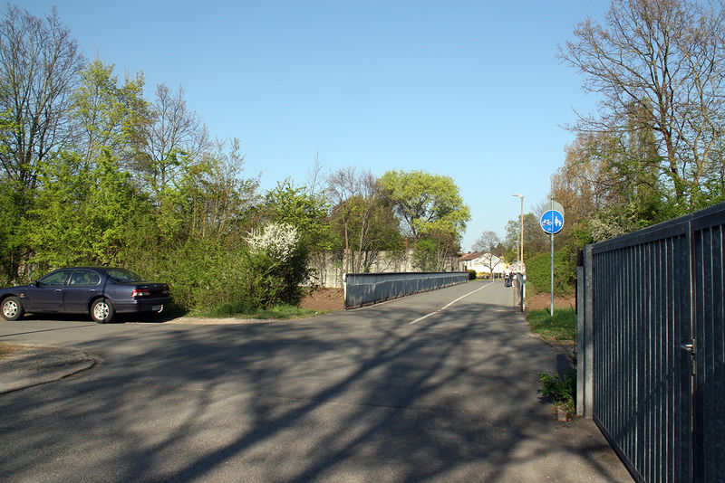 Datei:Kleine Mainau mit Mainausteg.jpg