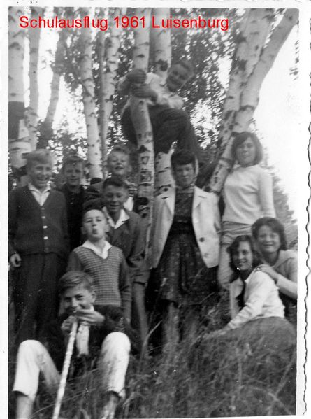 Datei:Schule Stadeln 12.jpeg