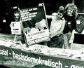 Grüner Wahlkampf 1989 in der Fußgängerzone, im Bild v. l. n. r.: Lore Schindowski, Evelyn Streit, ... <span class="smw-highlighter" data-type="8" data-state="inline" data-title="Hinweis" title="Grüner Wahlkampf 1989 in der Fußgängerzone, im Bild v. l. n. r.: Lore Schindowski, Evelyn Streit, Dagmar SvobodaUrheber: Kamran SalimiLizenz: CC BY-SA 3.0"><span class="smwtticon note"></span><span class="smwttcontent">Grüner Wahlkampf 1989 in der Fußgängerzone, im Bild v. l. n. r.: Lore Schindowski, Evelyn Streit, <a class="mw-selflink selflink">Dagmar Svoboda</a><br>Urheber: <!--LINK'" 0:57--><br><br>Lizenz: CC BY-SA 3.0</span></span>