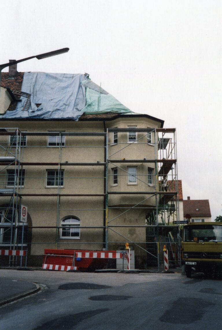 NL-FW 04 1047 KP Schaack Feldstr. 9 Blitzschlag 7.7.1999.jpg