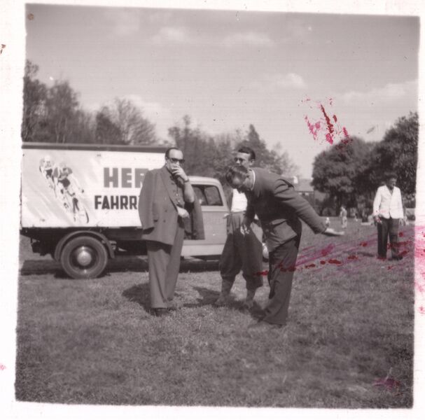 Datei:Hera lieferwagen.jpeg